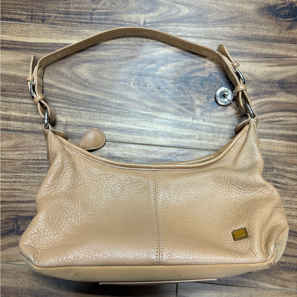 The Sak pebbled leather shoulder purse, beige tan, very good preowned condition